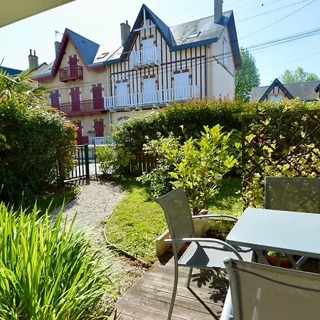 Apartman La Petite Marine, Wifi Et Jardin A 100m De La Courseulles-sur-Mer